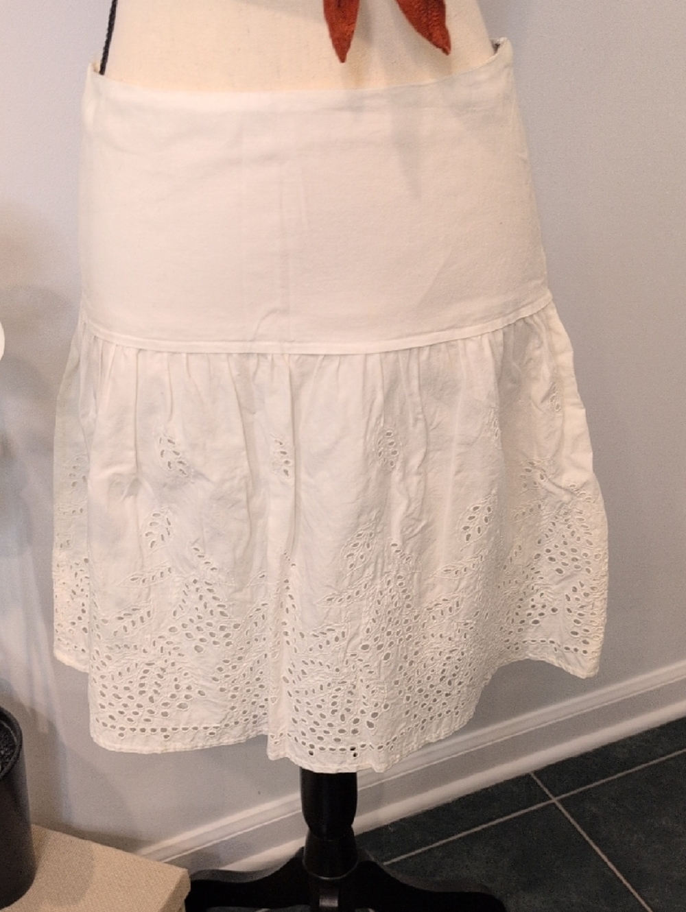 Ralph Lauren White Eyelet Circle Skirt - Picture 2 of 8